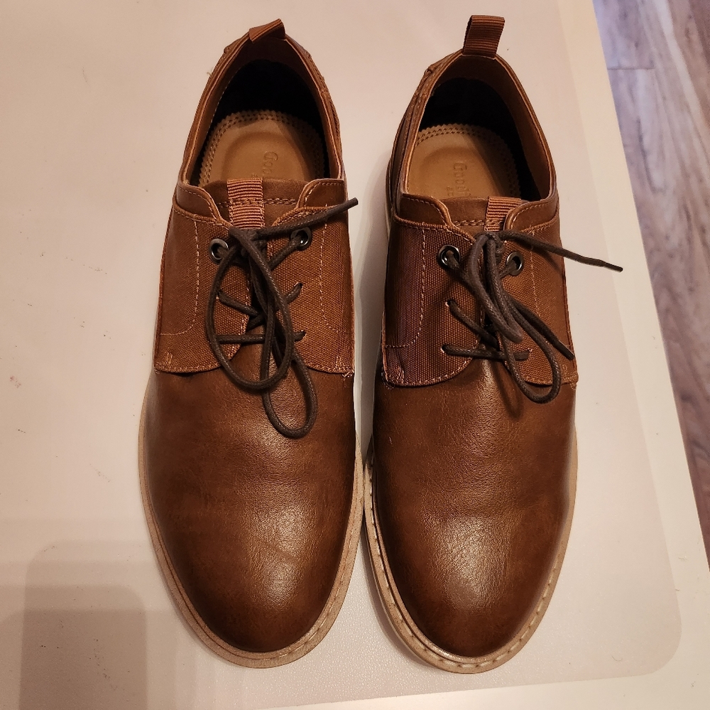 Mens/Boys Dark  Dress Shoes- Goodfellow Brand. Excellent condition.